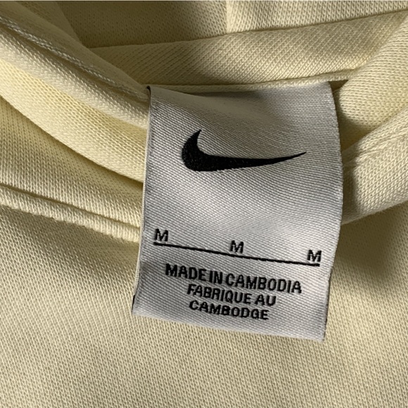 Nike Culture of Basketball
Big Kids' Oversized Pullover Basketball Hoodie - Picture 5 of 10